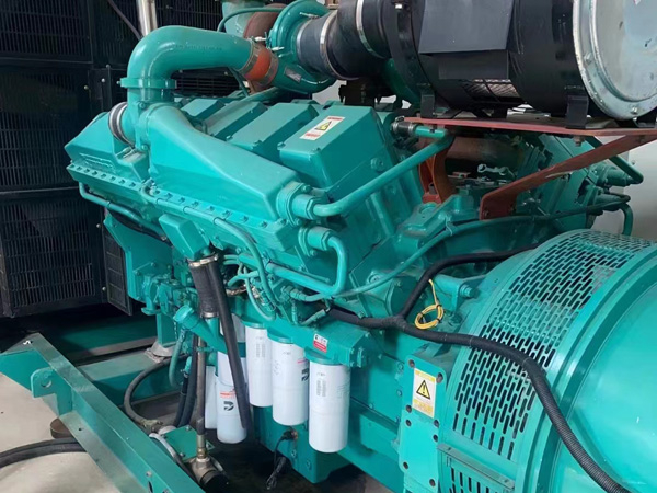 亳州更换100kW柴油发电机组机油时，需要注意哪些事项？